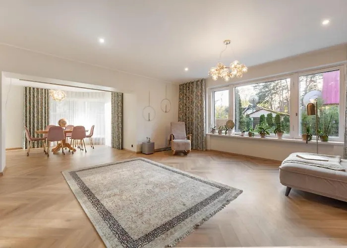 Cozy Private House In Nomme ヴィラ